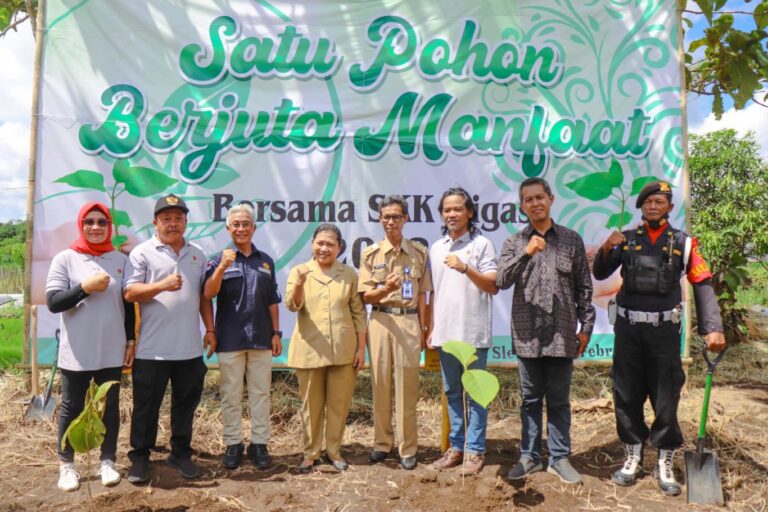 gambar_“Satu Pohon Berjuta Manfaat” Di Wanadesa Caturharjo